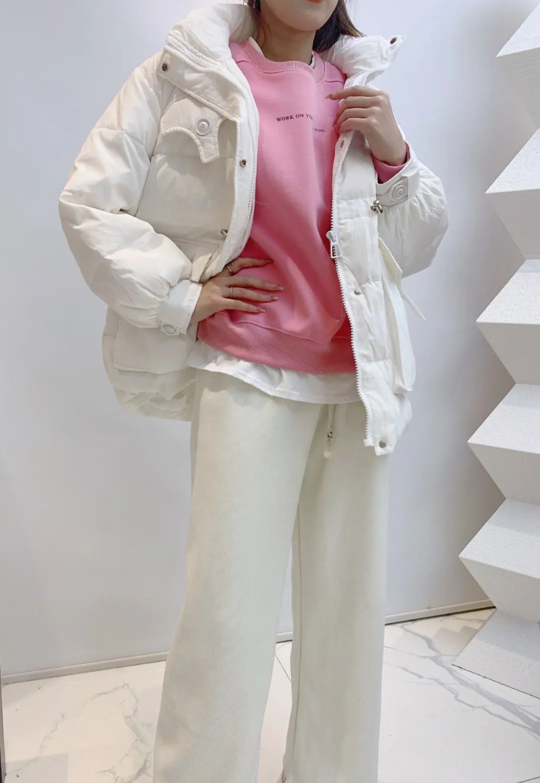 2022年冬季加厚保暖外套细腻柔暖闪耀暖暖的冬季漂亮女装