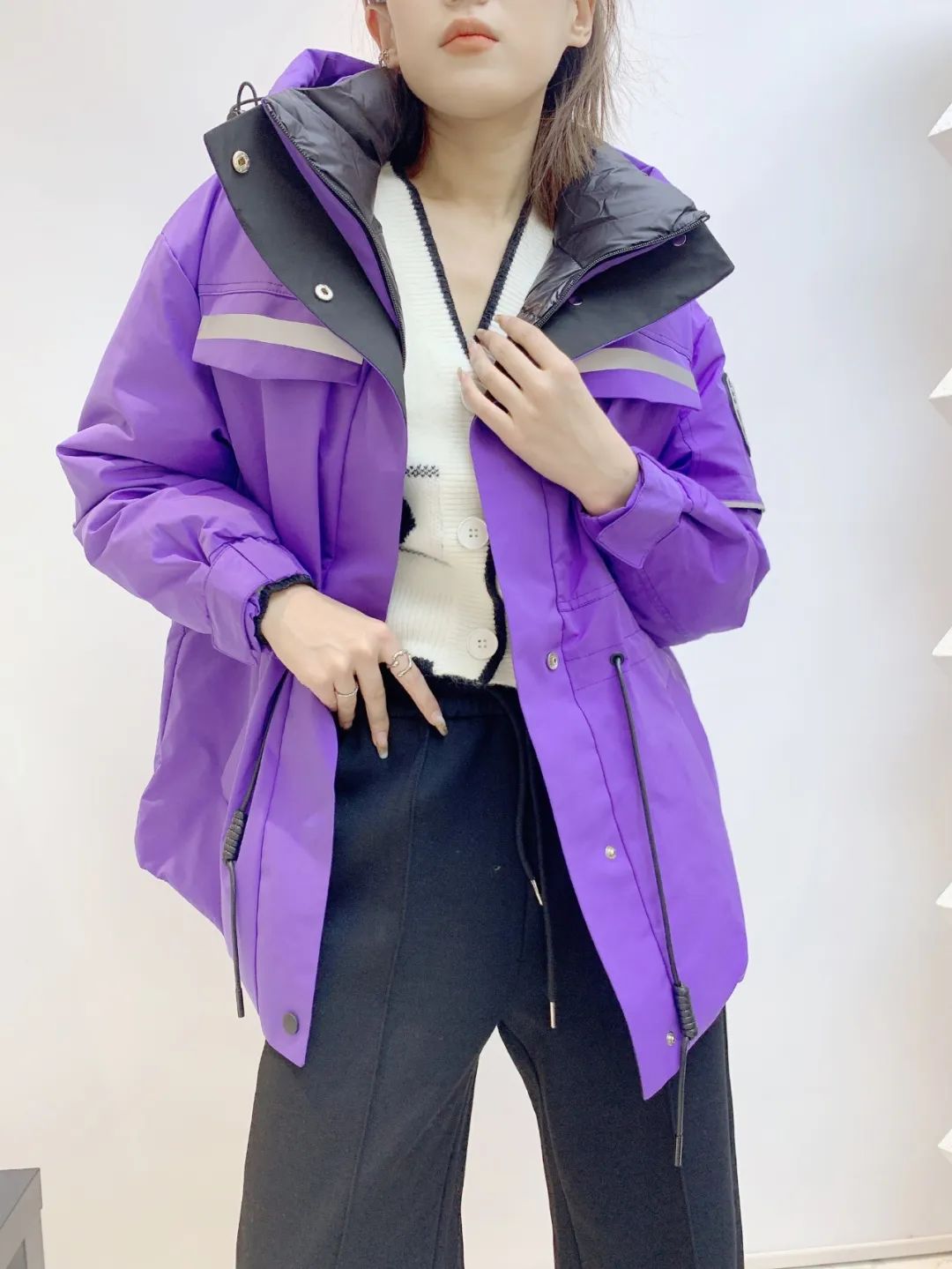 2022年冬季加厚保暖外套细腻柔暖闪耀暖暖的冬季漂亮女装