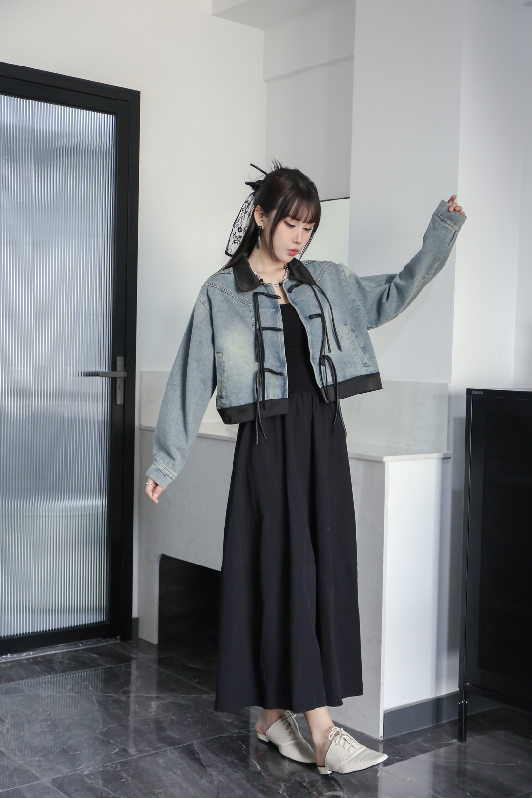 探索四月最新活力千城时尚女装穿搭趋势