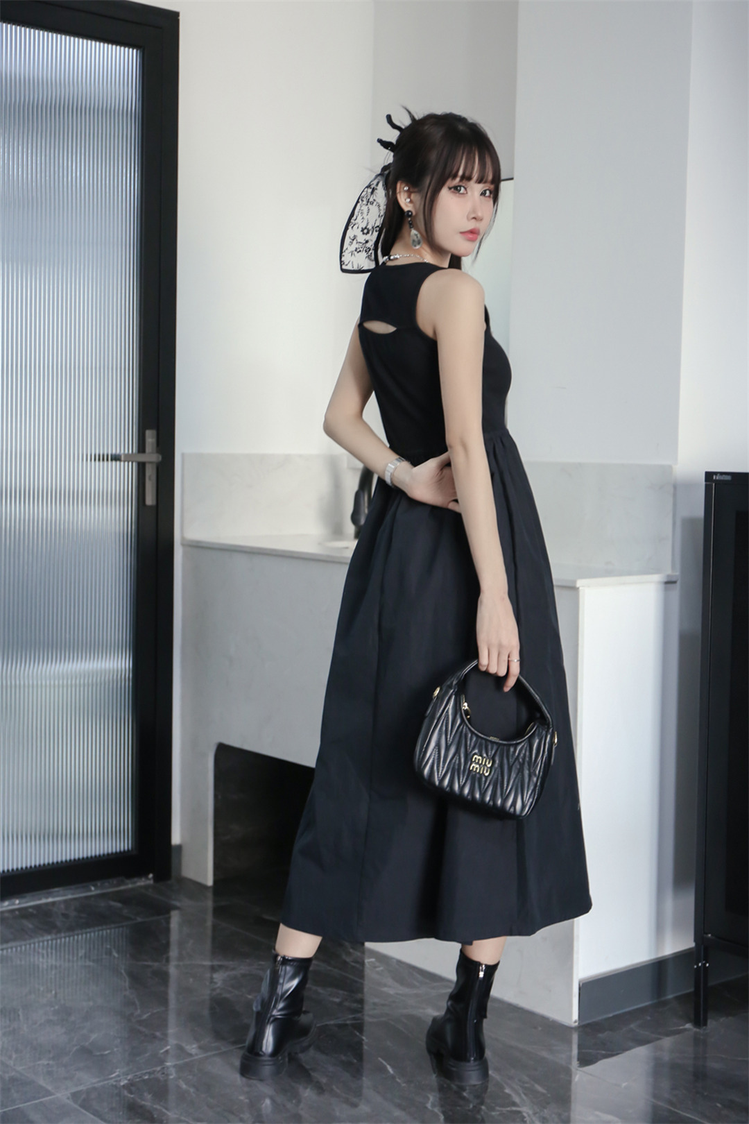 探索四月最新活力千城时尚女装穿搭趋势