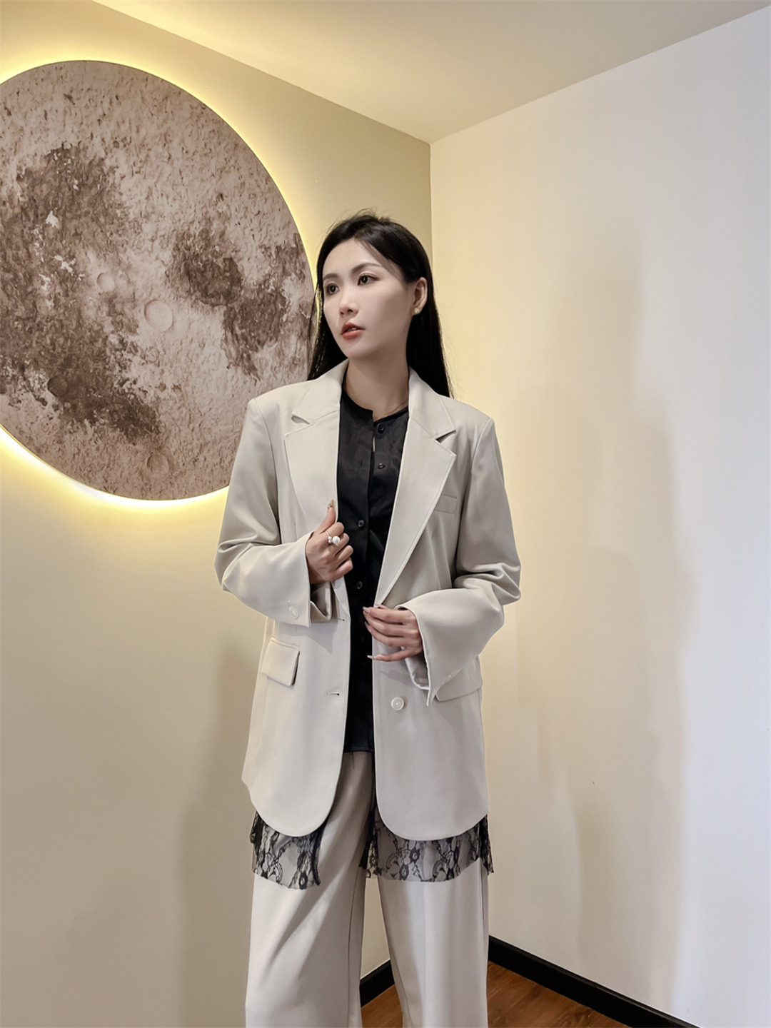 2024年春季新款白月女装王者风范华丽之韵宛若仙子下凡