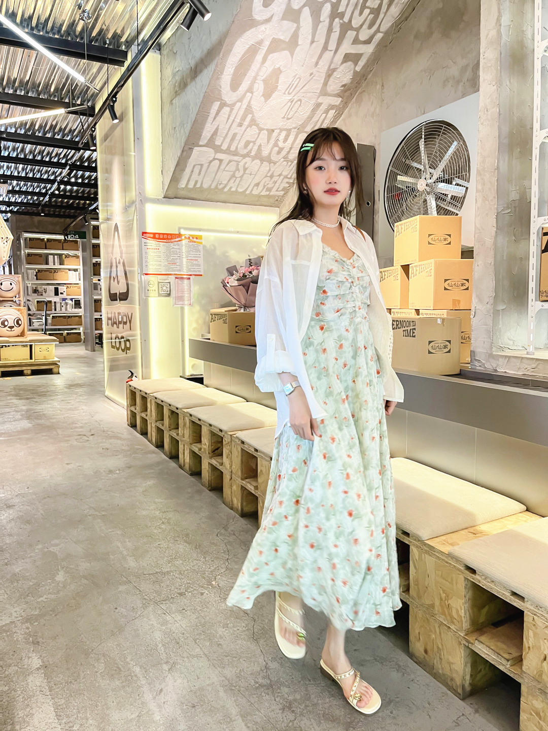 千城时尚集团夏季新品潮流淑女穿搭风格