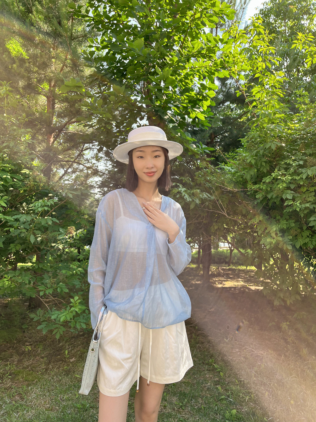 松江鹿都国际商业广场WHITEMOON白月女装