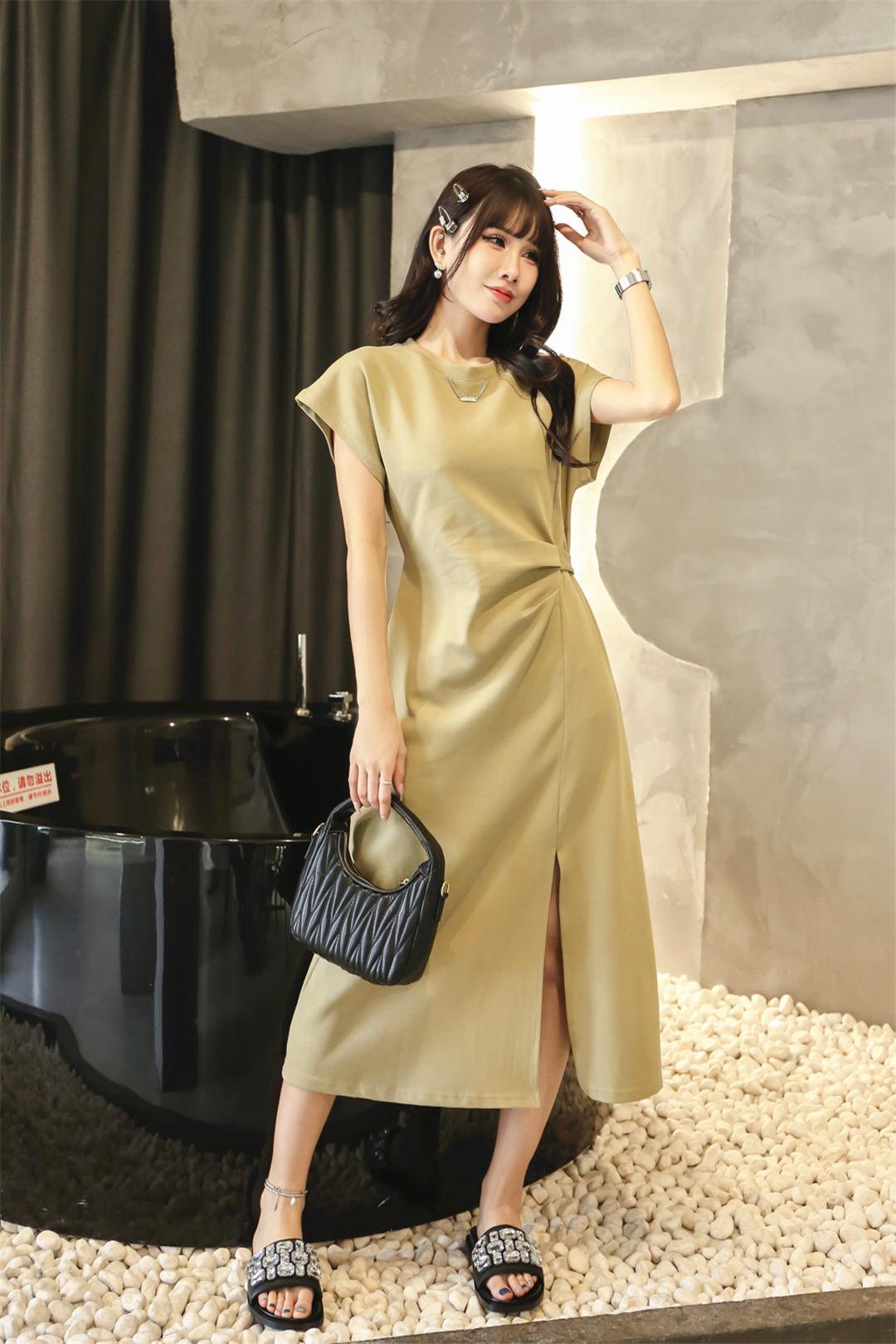 新潮趋势夏季千城时尚女装色彩款式流行