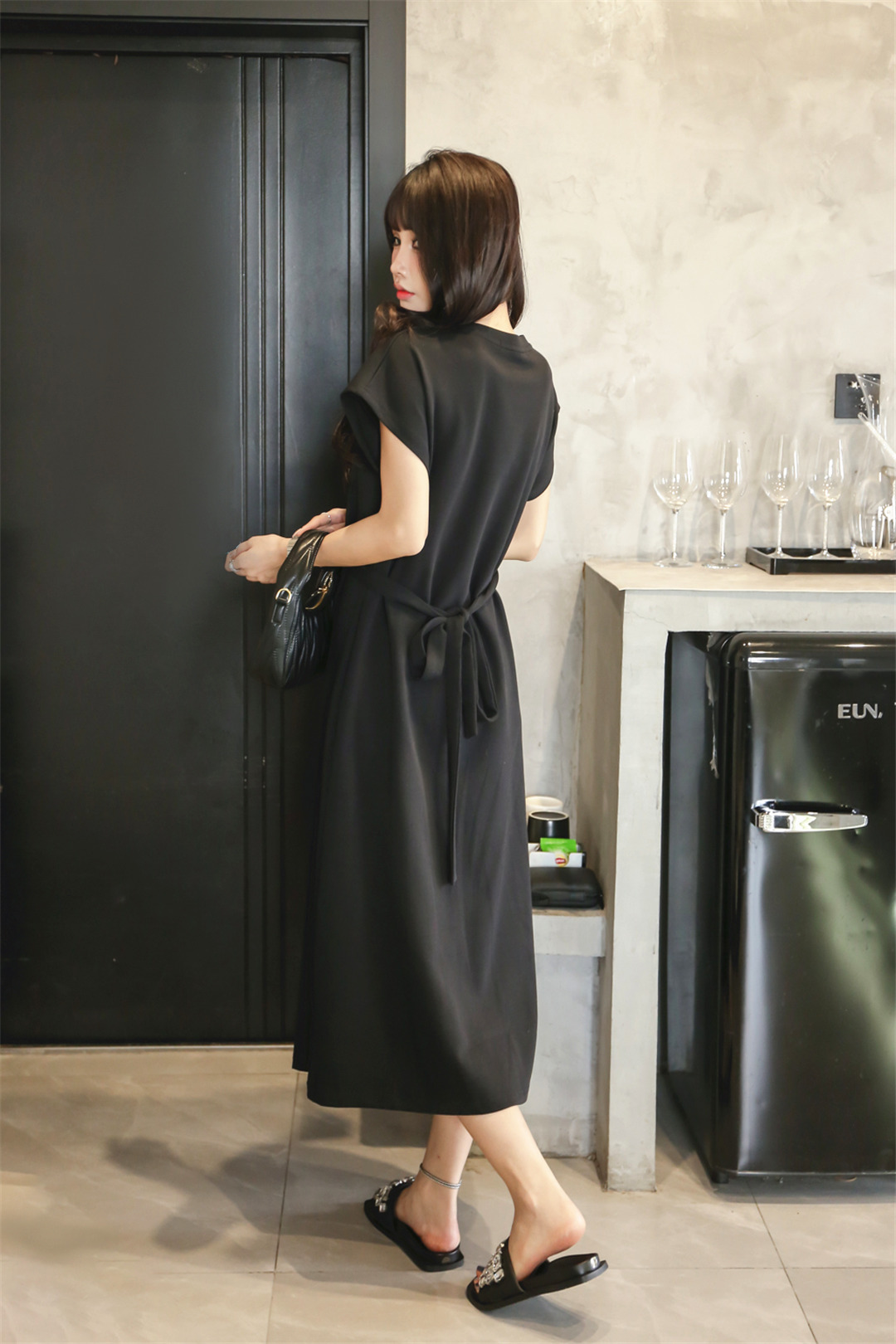 新潮趋势夏季千城时尚女装色彩款式流行