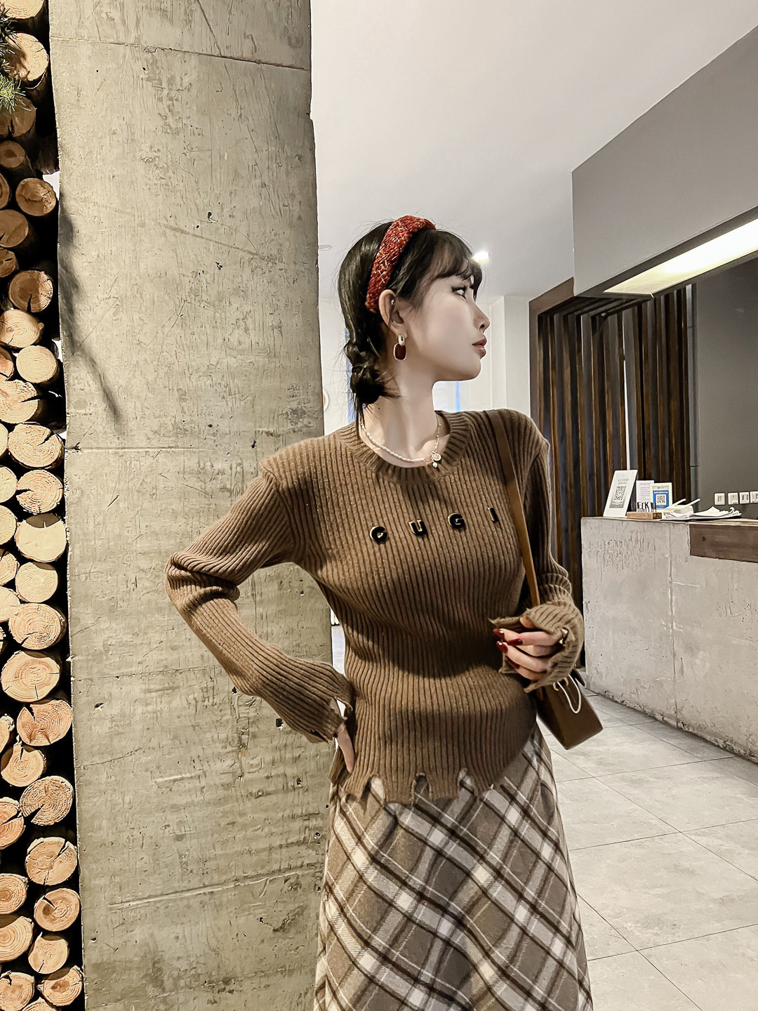 千城女装走秀展现都市女性的优雅与魅力