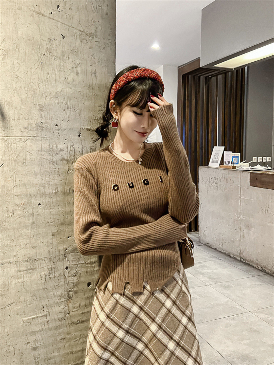 千城女装走秀展现都市女性的优雅与魅力