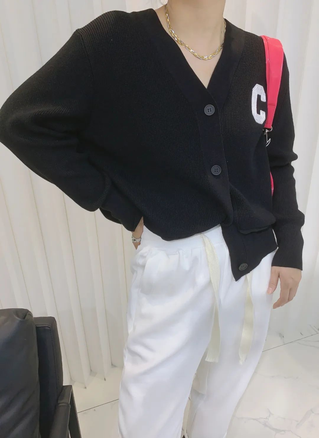 2023年『THOUSAND CITY』春款时尚女装打底衫图片