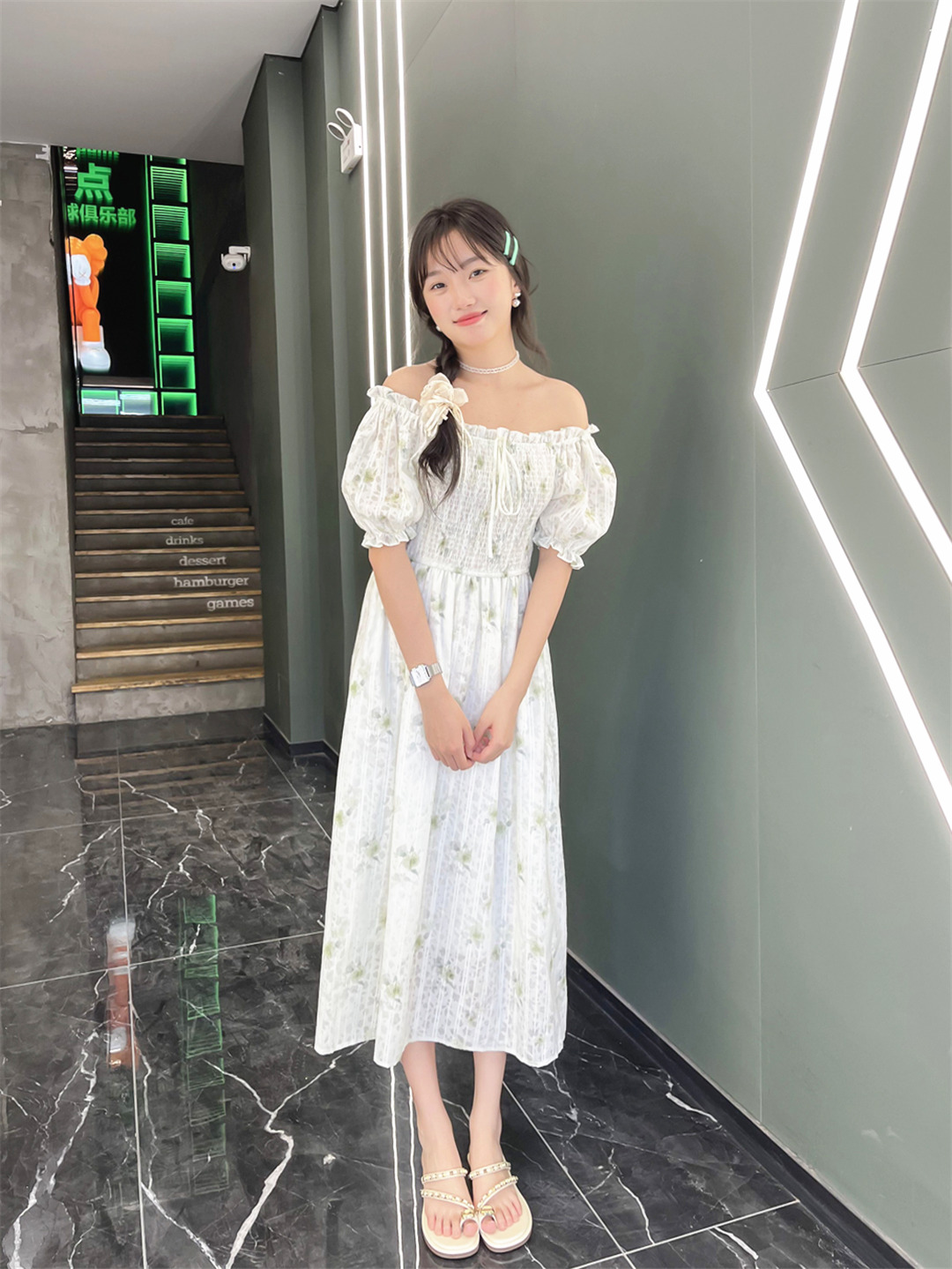 千城时尚集团夏季新品潮流淑女穿搭风格