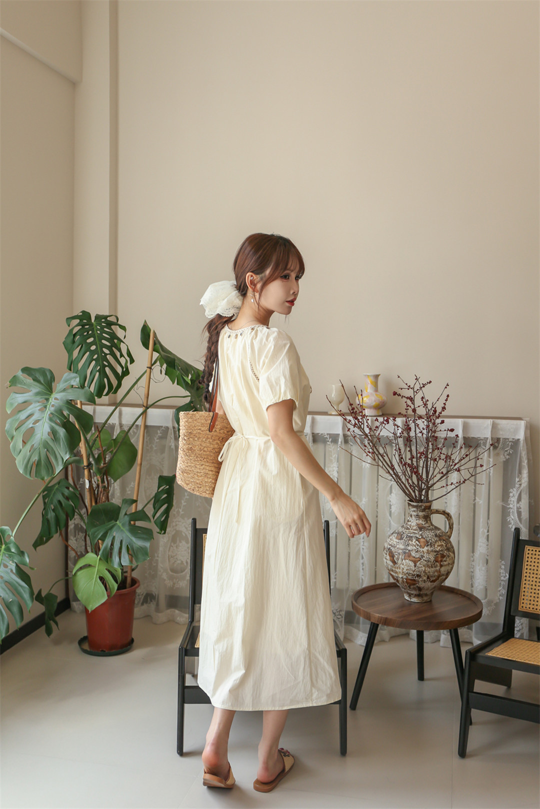 2025年千城新款夏季极简主义风格连衣裙.jpg