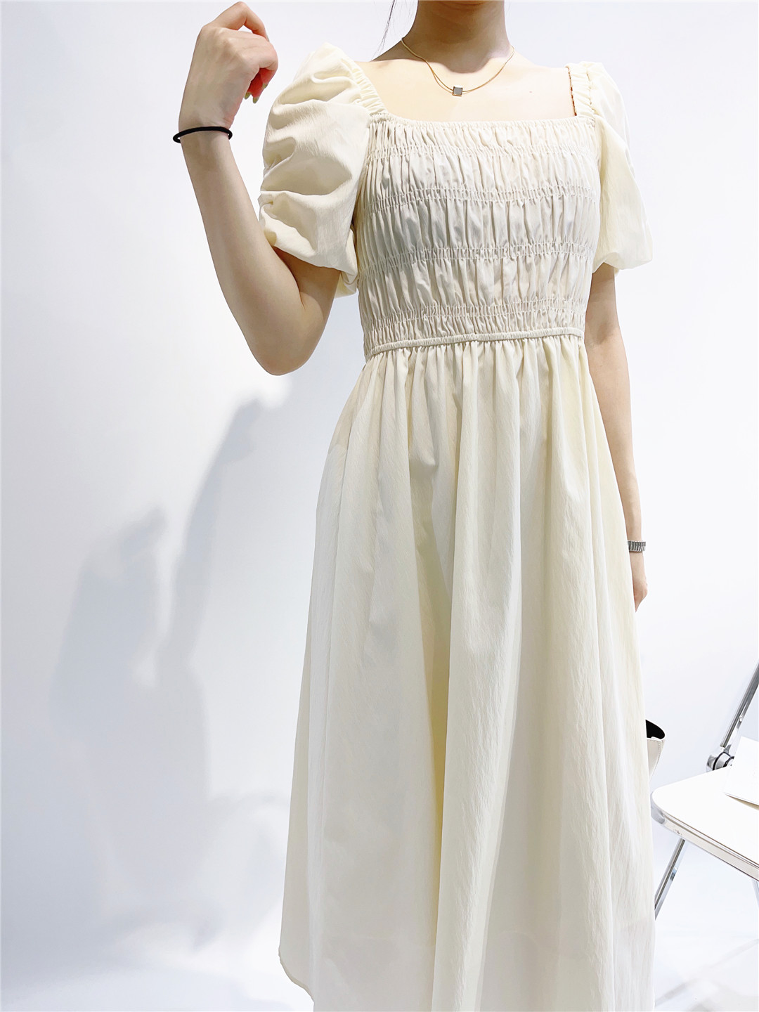 千城品牌时尚女装夏季新款展现独特魅力