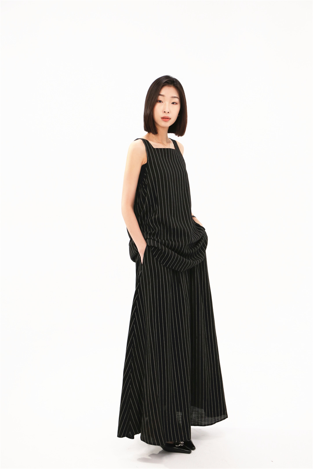 2024年我爱你节日白月时尚女装新款搭配