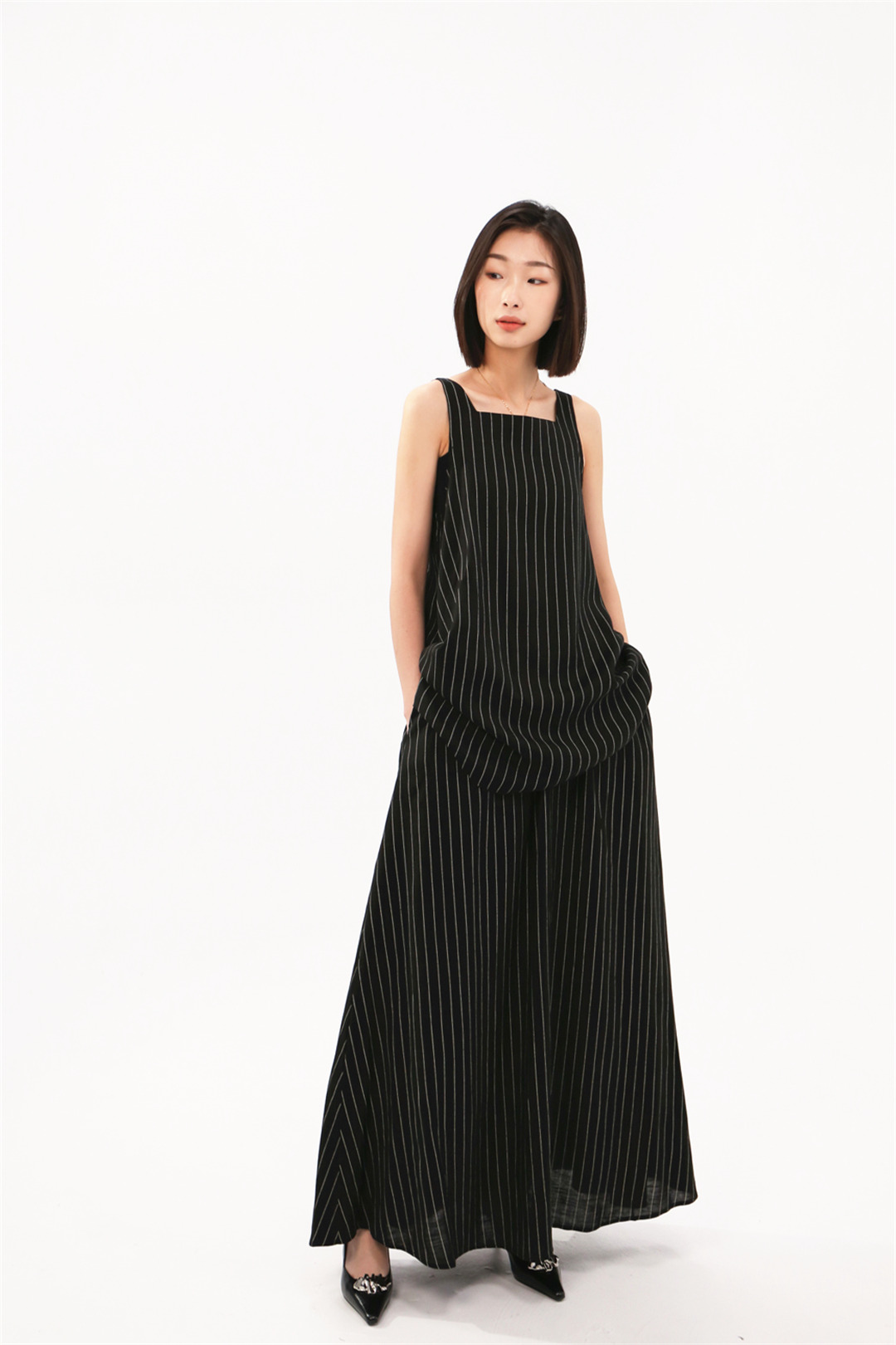 2024年我爱你节日白月时尚女装新款搭配