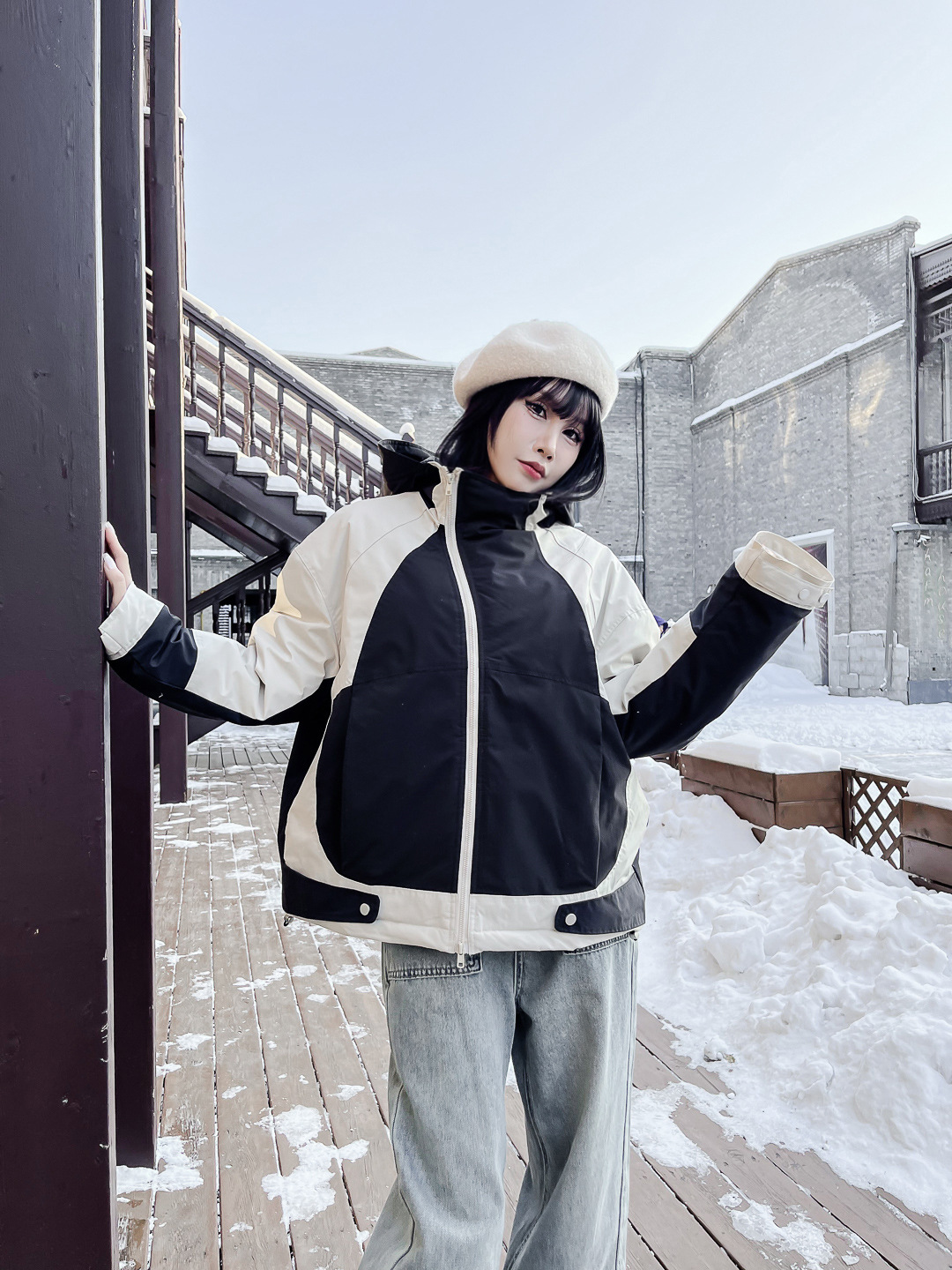 寒冷的冬季带来色彩斑斓的时尚千城女装的风采