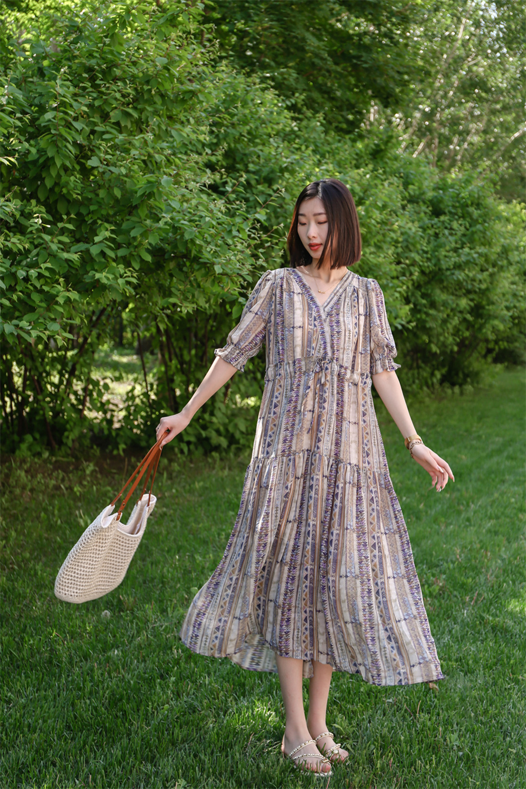 松江鹿都国际商业广场WHITEMOON白月女装