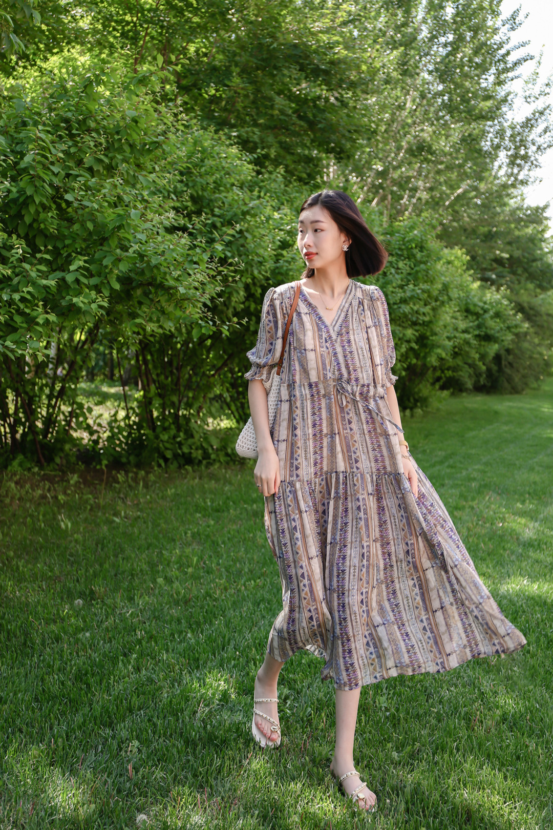 松江鹿都国际商业广场WHITEMOON白月女装