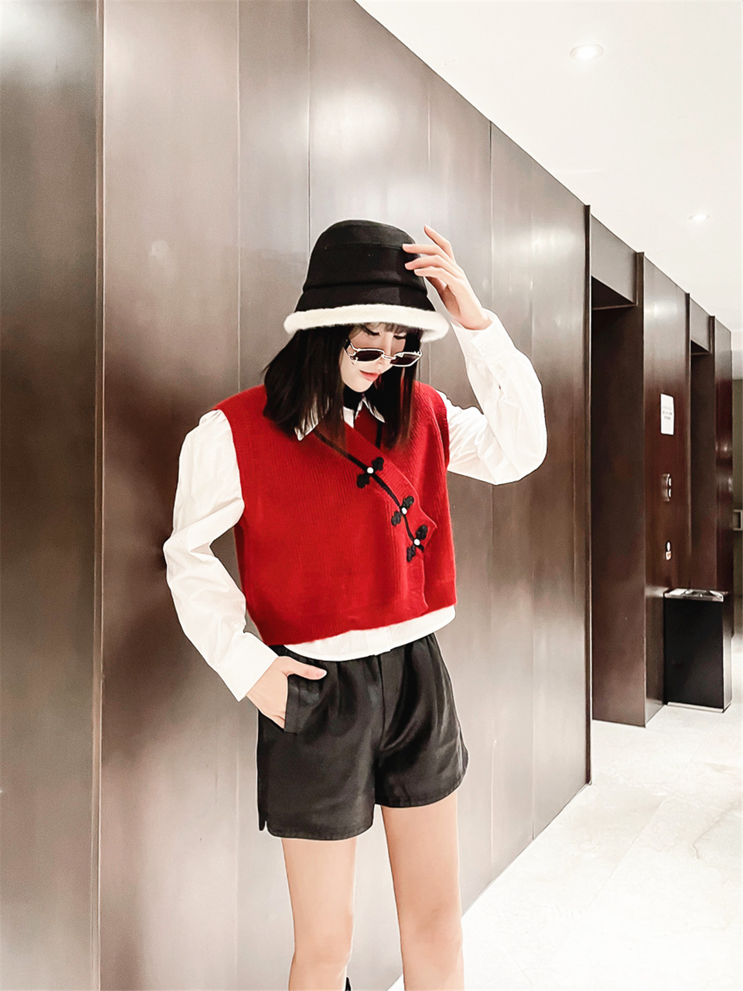 千城品牌女装设计师圣诞节新款时尚穿搭