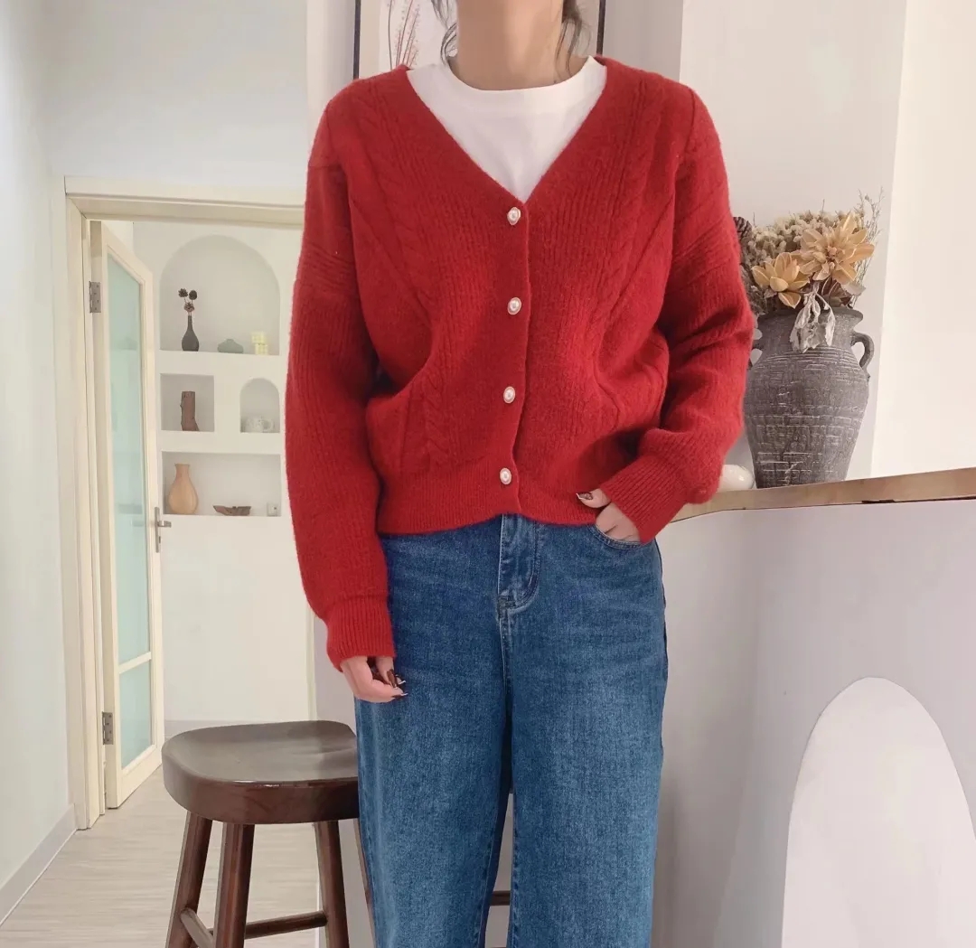 新年新装焕新貌 千城时尚女装服饰与您盛装时尚！