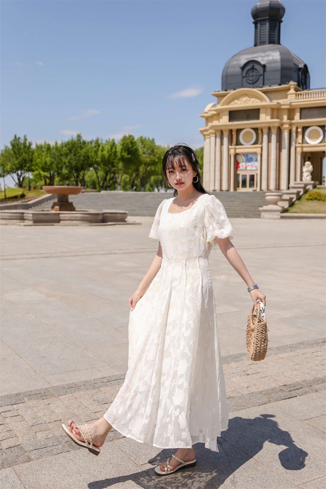 河北省秦皇岛市海港区新区千城时尚女装