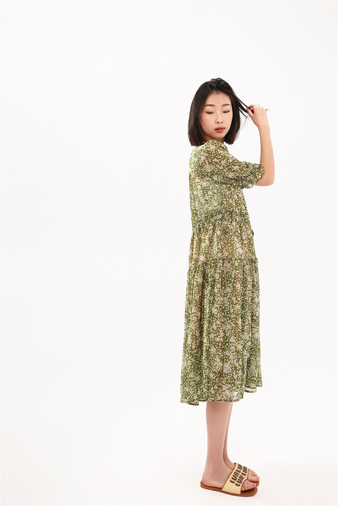 2024年我爱你节日白月时尚女装新款搭配