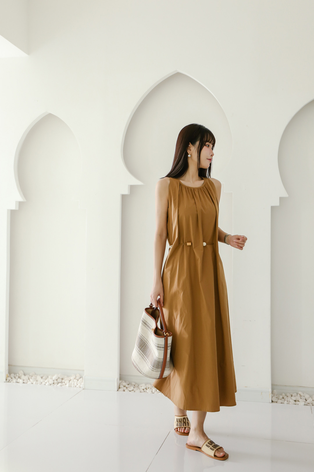 保定市莲池区青年路步行街时尚千城女装店