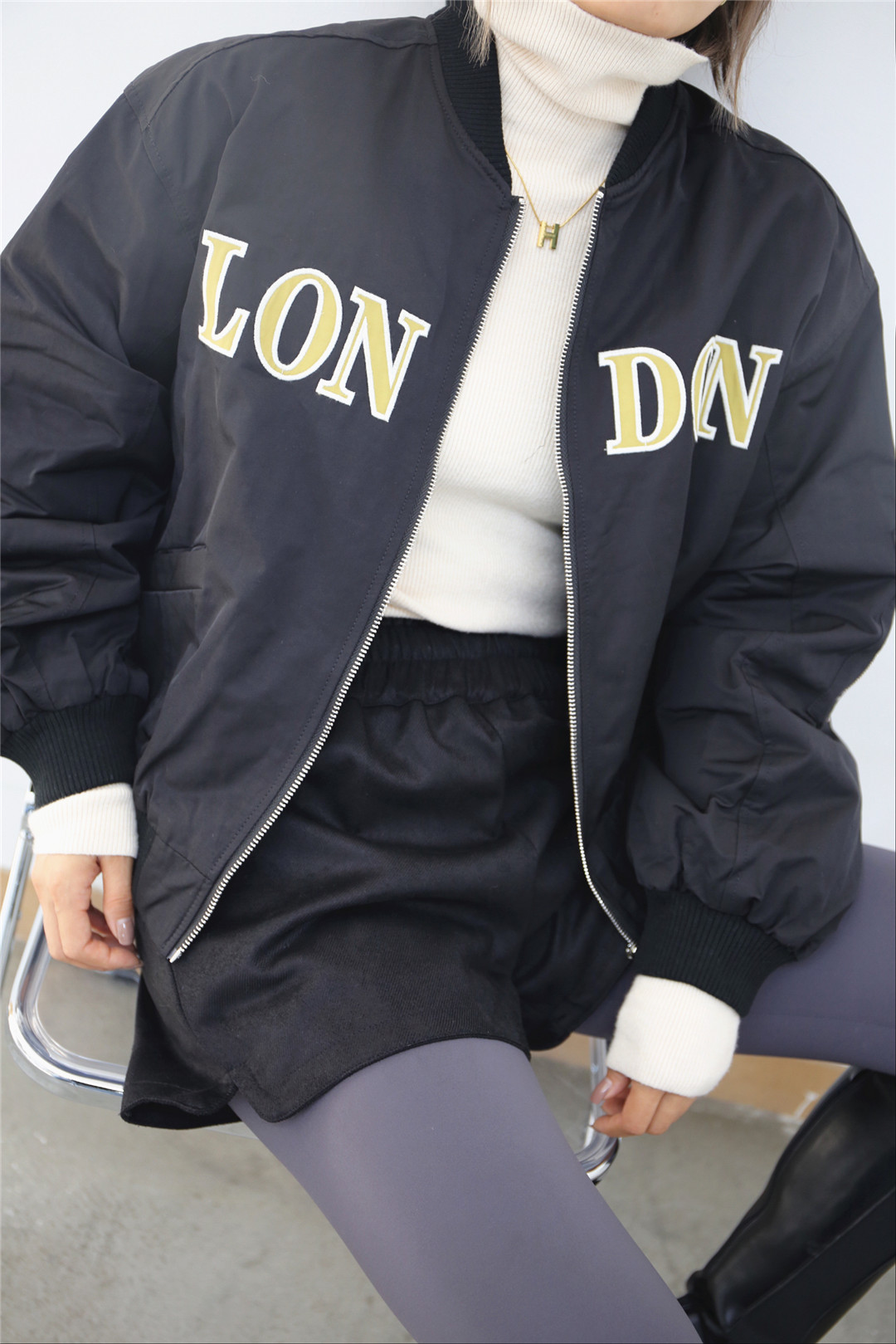 【华丽盛装】让“好看”成为一种习惯，千城品牌服饰每一身穿搭都是给自己最好的礼物！-01