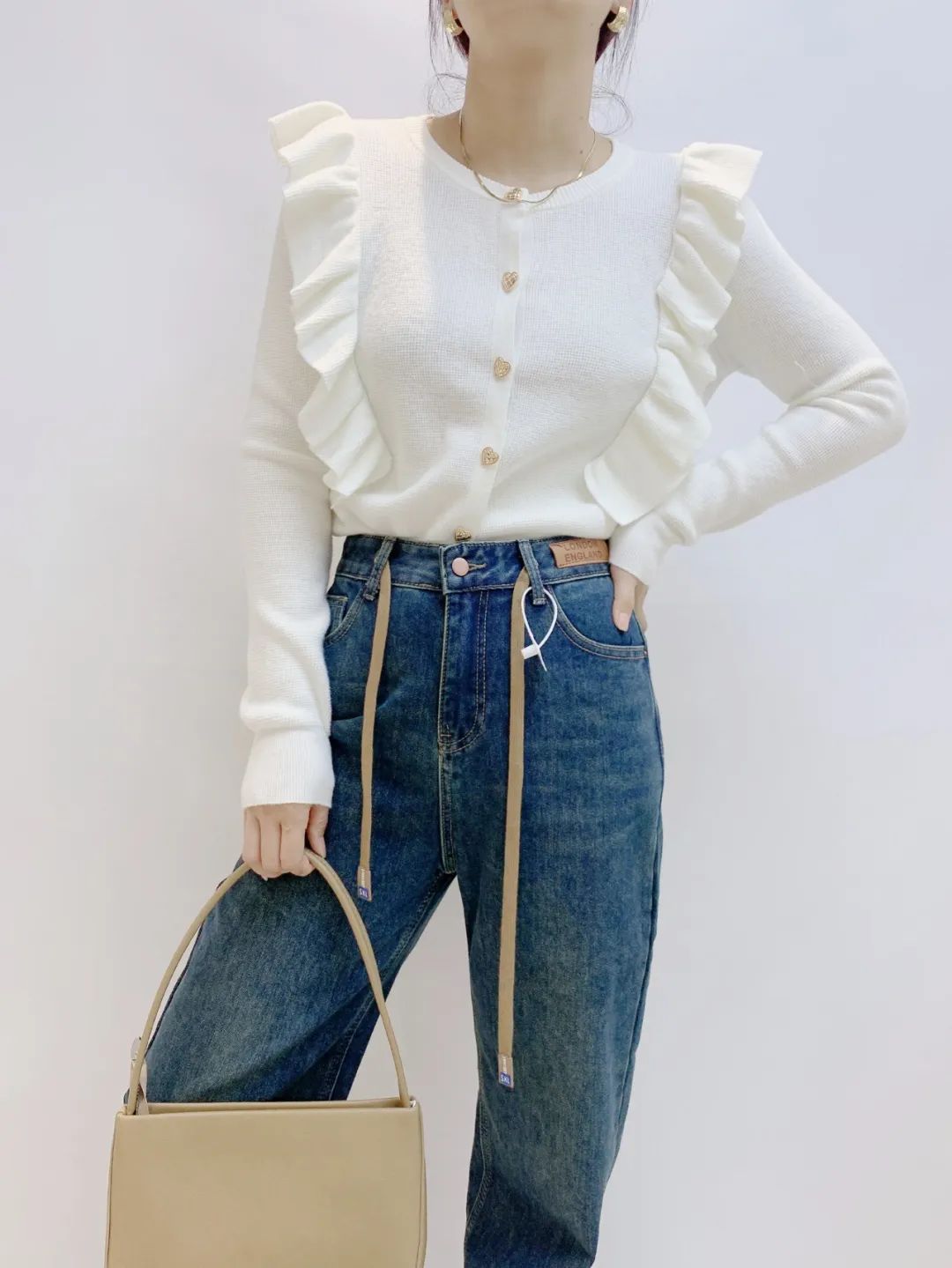 最新款式时尚穿搭